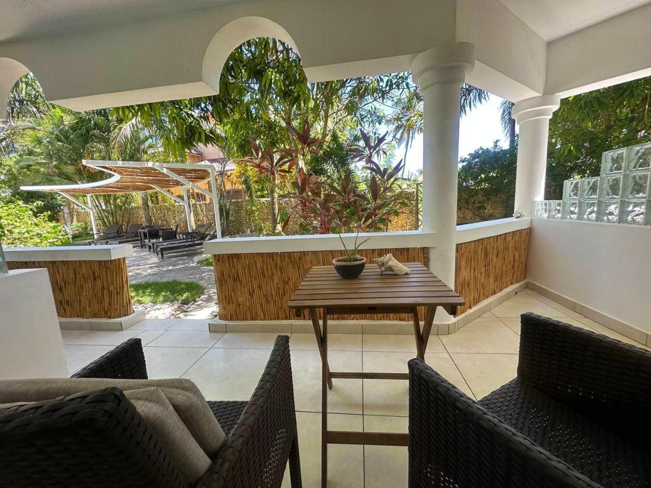 Bahia Residence Καμπαρέτε Εξωτερικό φωτογραφία