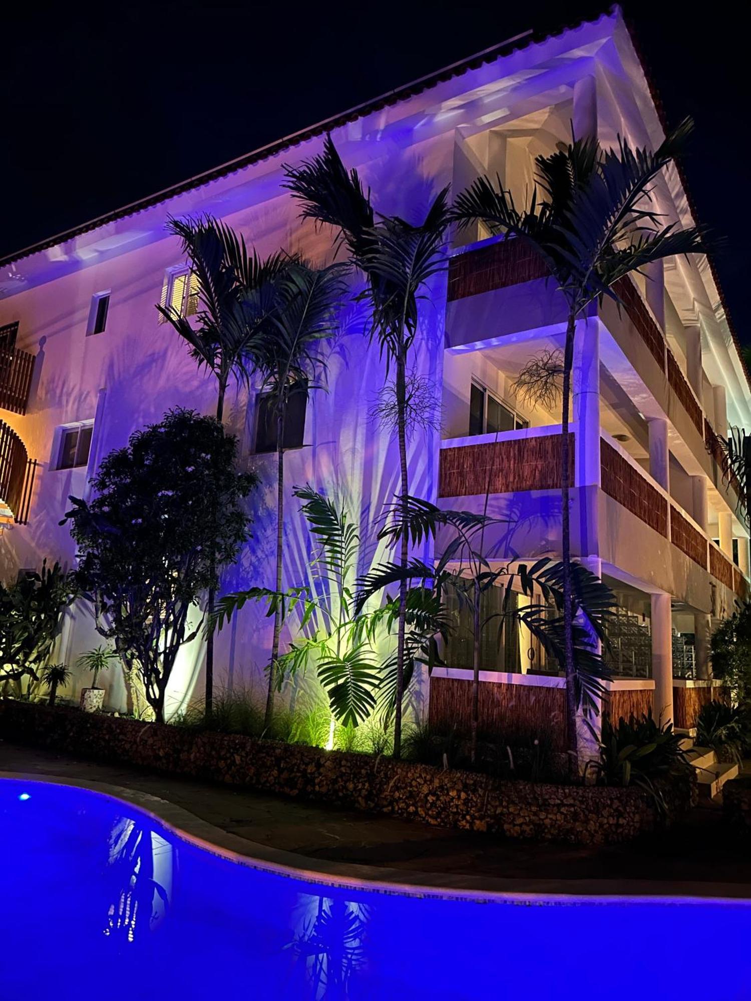 Bahia Residence Καμπαρέτε Εξωτερικό φωτογραφία
